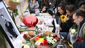 Fans rinde tributo a Liam Payne en París