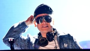 Bizarrap roba suspiros tras ser captado sin la gorra y lentes oscuros