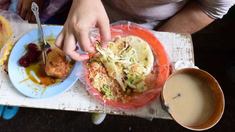 Pupusas en el mercado Central