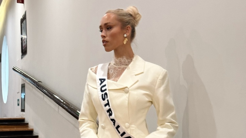 Miss Universo Australia se desmayó