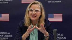 Cindy Dyer-embajadora de EE.UU-Mision Especial-Trata de personas (2)