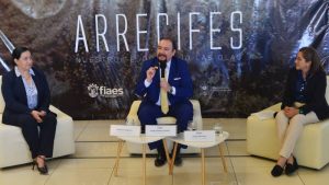 Conferencia de prensa del Fondo de Inversin Ambiental de El Salvador donde presentaron su documental sobre arrecifes