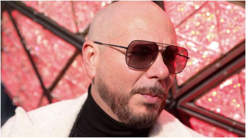 Pitbull- bola cristal en Times Square