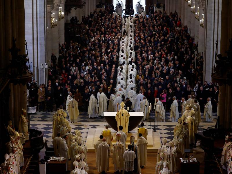 Reapertura oficial de Notre Dame en París