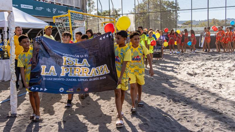 futbol playa infantil juvenil 2024 18