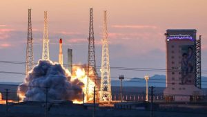 Iran lanzamiento cohete EFE