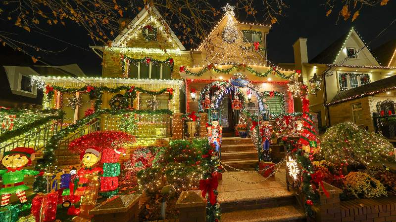 Este es el momento para explotar tu imaginación en Navidad. Foto: AFP