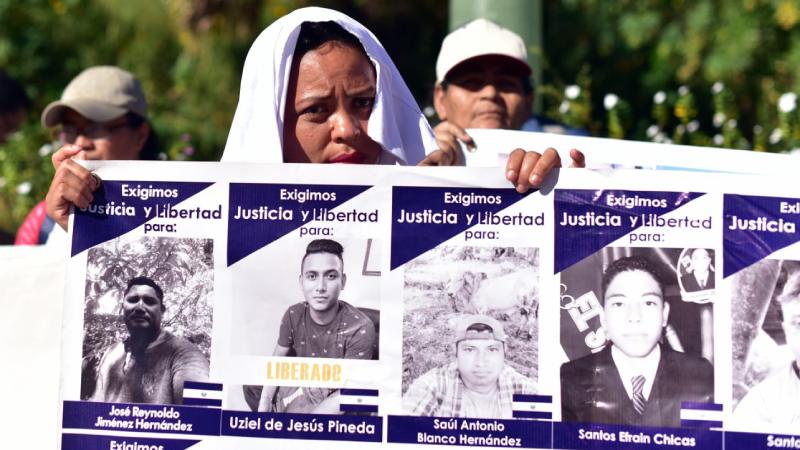 marcha victimas familiares detenidos regimen de excepcion (21)