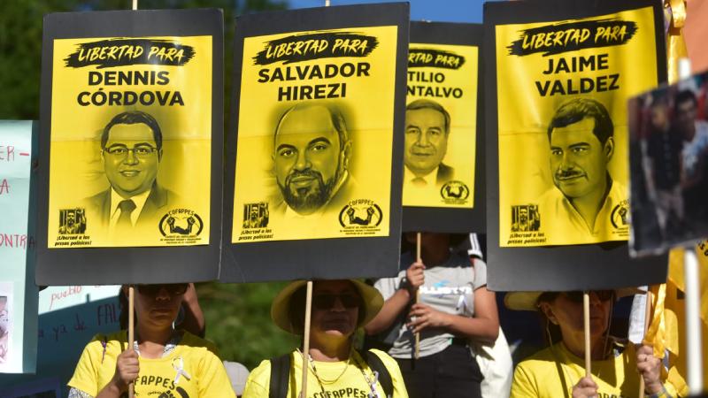 marcha victimas familiares detenidos regimen de excepcion (21)