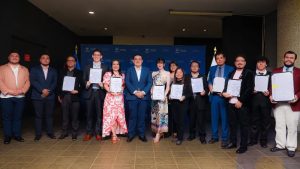 Doce salvadoreños fueron los ganadores de los Juegos Florales 2024.