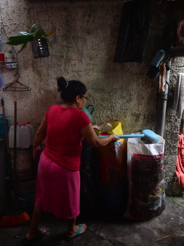 Basura acumulada en varios puntos de Mejicanos y San Salvador.