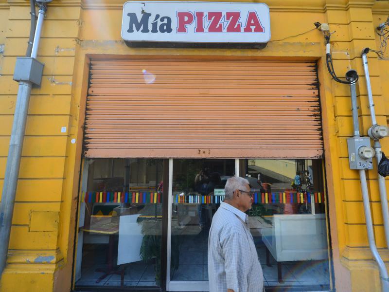 Mia Pizza cerro su sucursal en la Avenida España. Restaurante de pizza tradicional del centro de San Salvador.