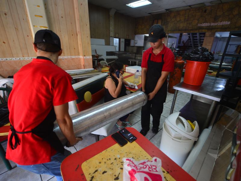 Mia Pizza cerro su sucursal en la Avenida España. Restaurante de pizza tradicional del centro de San Salvador.