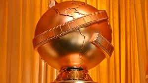 estatua globos de oro