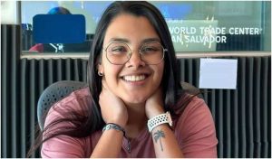 Camila Pena- presentadora