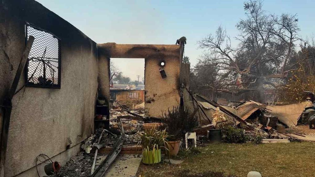 Chalateca pierde su casa en Altadena, California