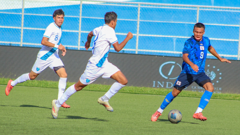 Sub 17 amistoso Guatemala Premundial 03
