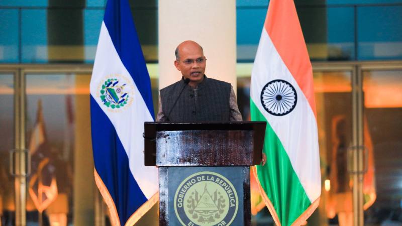 Embajador de la India en Guatemala, concurrente para El Salvador, Manoj Kumar Mohapatraz. Foto Cortesía.