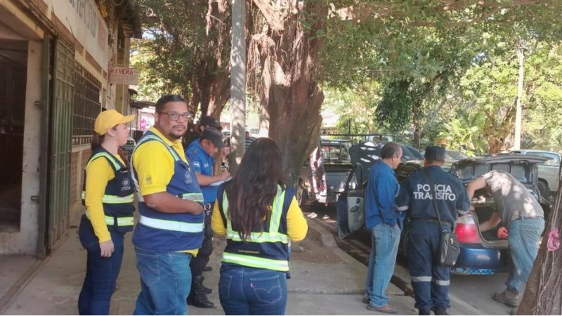 El alcalde de Santa Ana, Gustavo Acevedo, señaló que junto al Viceministerio de Transporte VMT y la Policía Nacional Civil, 