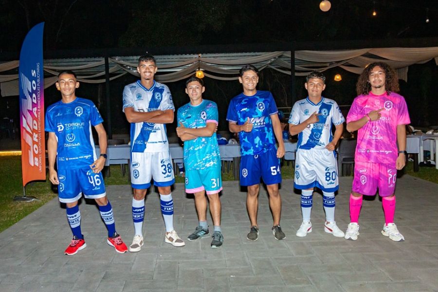 uniforme nuevo fuerte san francisco futbol el salvador 2025 03