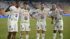 Alianza Leo Menjvar doblete Dragon 06