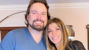 Catherine Fulop defiende a George Harris