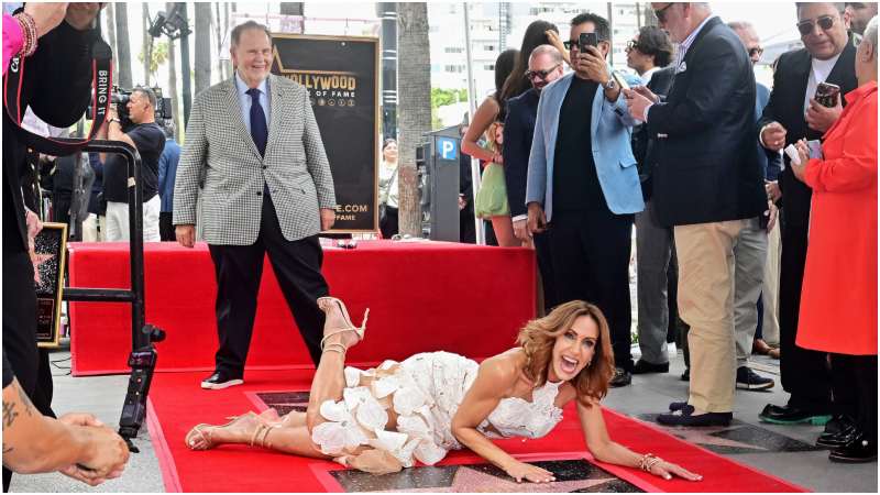 Lili Estefan- Raul de Molina-estrella-paseo-fama-Hollywood
