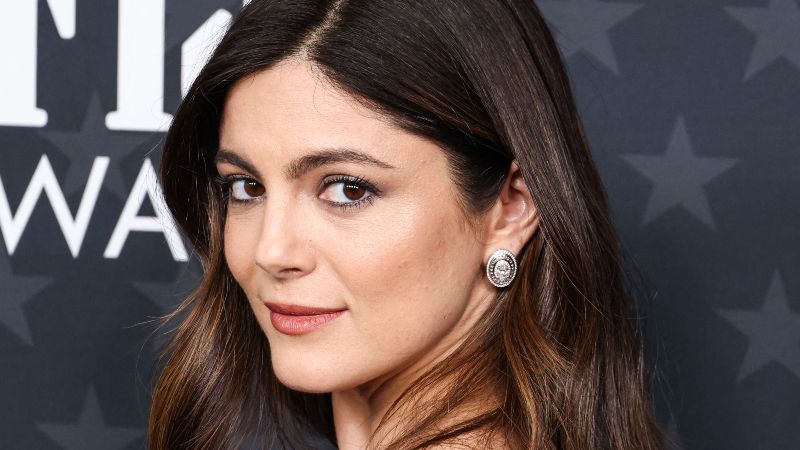 Monica Barbaro, "Un completo desconocido"