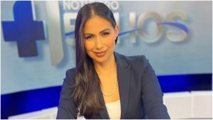 Roxana Webb-Noticiero Hechos- Canal 12