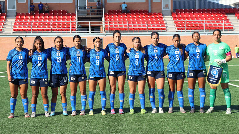 Las jugadoras de la Selecta Sub-20 de El Salvador en el Torneo UNCAF FIFA Forward disputado en Panamá. Foto: Cortesía La Selecta | FESFUT