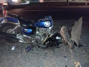 Socorristas confirmaron la muerte del hombre de 48 años que viajaba en la motocicleta. Foto Cortesía/Referencia
