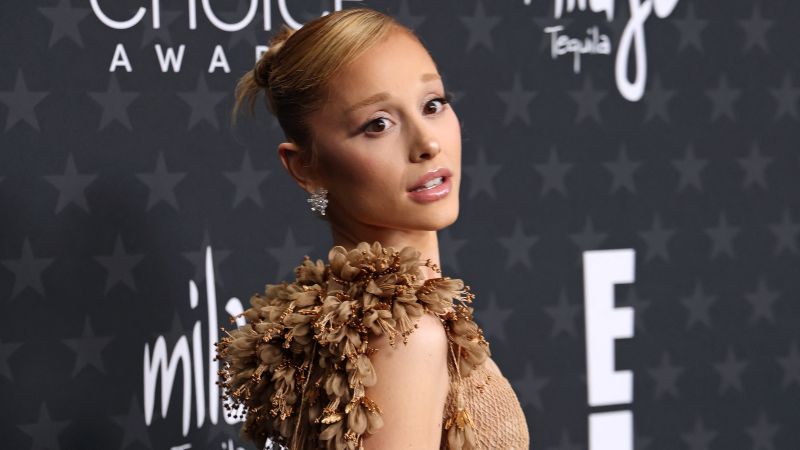 Ariana Grande, "Wicked"