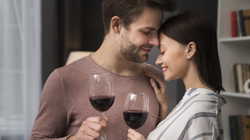 El amor también entra por los oídos. Carios temas compuestos en El Salvador son ideales para estas románticas fechas. 