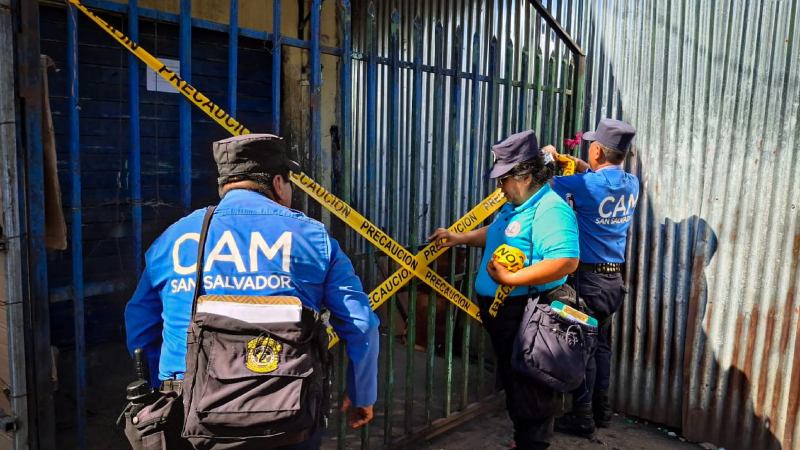 Operativo del CAM en negocios de San Salvador. Foto EDH / Cortesía.