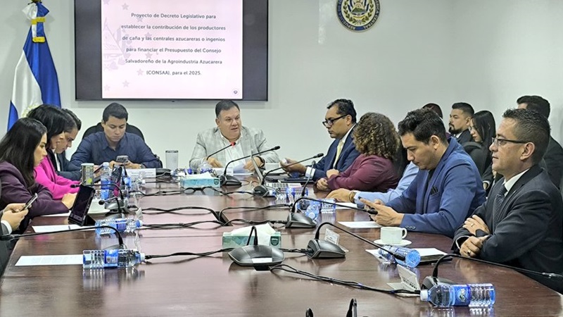 La Comisión de Hacienda sesionó este lunes 3 de febrero de 2025. Foto de @Dip_Cardoza