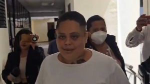 Erika ‘Gatita’ Serpas siendo traslada a la audiencia inicial