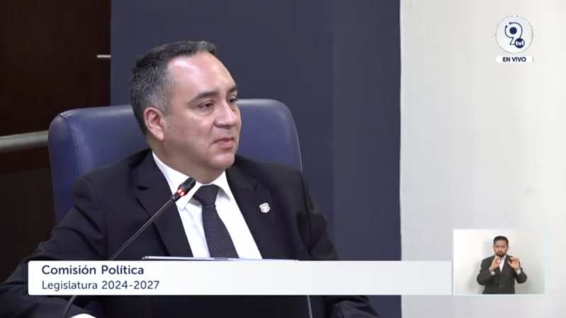 Rodolfo Delgado asisitió a la Comisión Política para tratar la propuesta de Ley de Anticorrupción, de la cual hubo dictamen favorable.