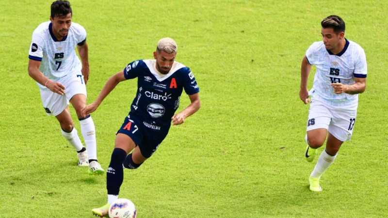 El defensor Alex 