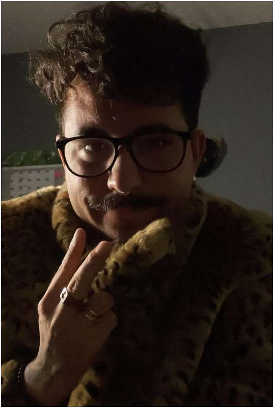 Atilio- cantante salvadoreño- exilio México