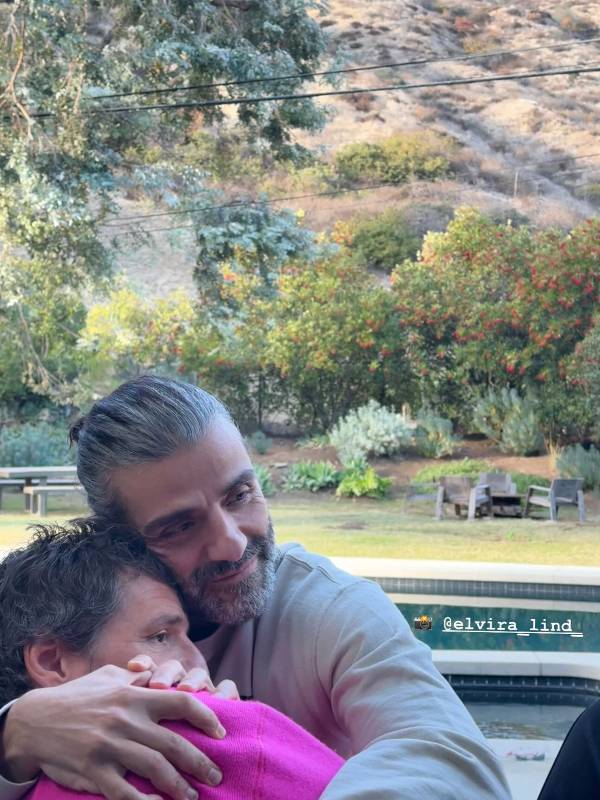 Foto de Pedro Pascal y Oscar Isaac que se ha viralizado