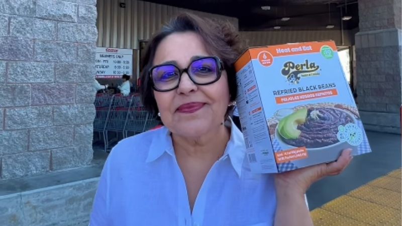 Nora, empresaria salvadoreña que comercializa sus frijoles en Costco.  / 