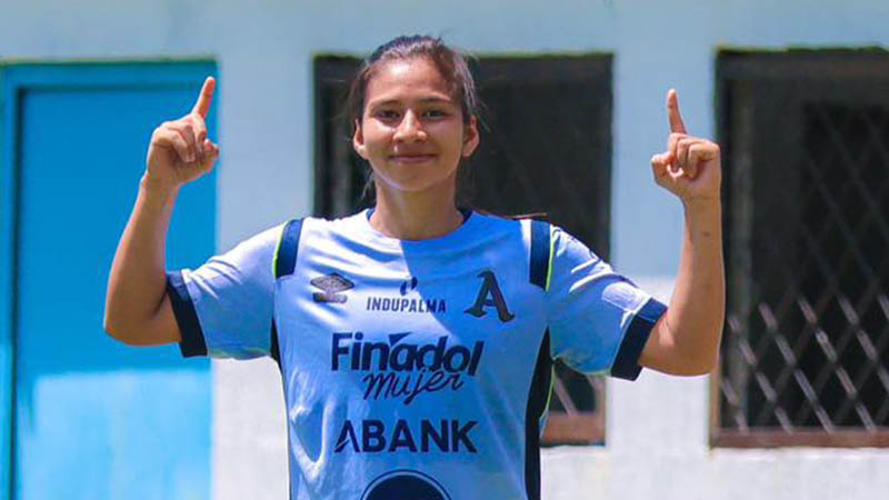 Paola Calderon Alianza Women