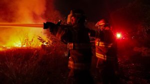 Socorristas reportaron que el incendio era de gran proporción. Foto: CBES