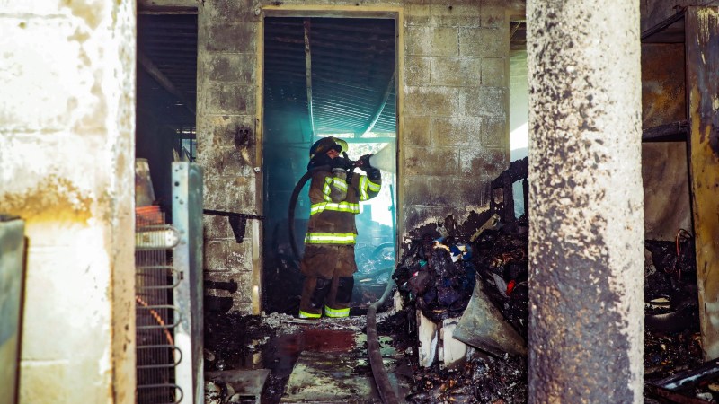 La casa en Portal San Antonio resultó con considerables daños. Foto: CBES