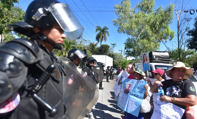 Policia protesta