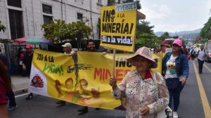 marcha contra mineria