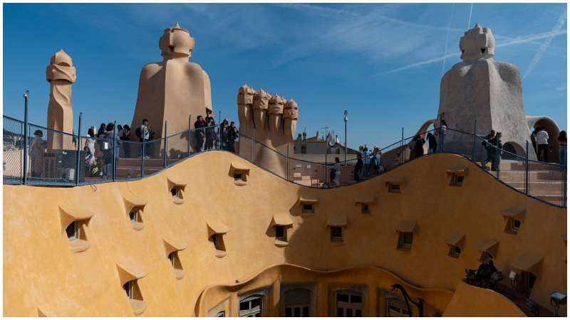 Antoni Gaudi- Casa Mila