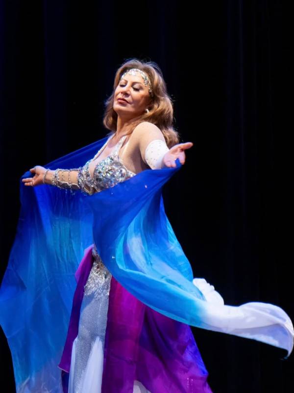 Bailarina Zamira Menjívar