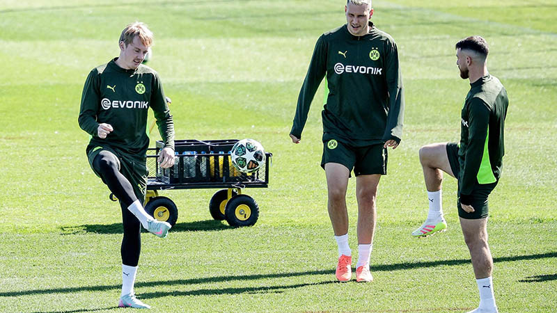 Borussia Dortmund Entreno Champions League
