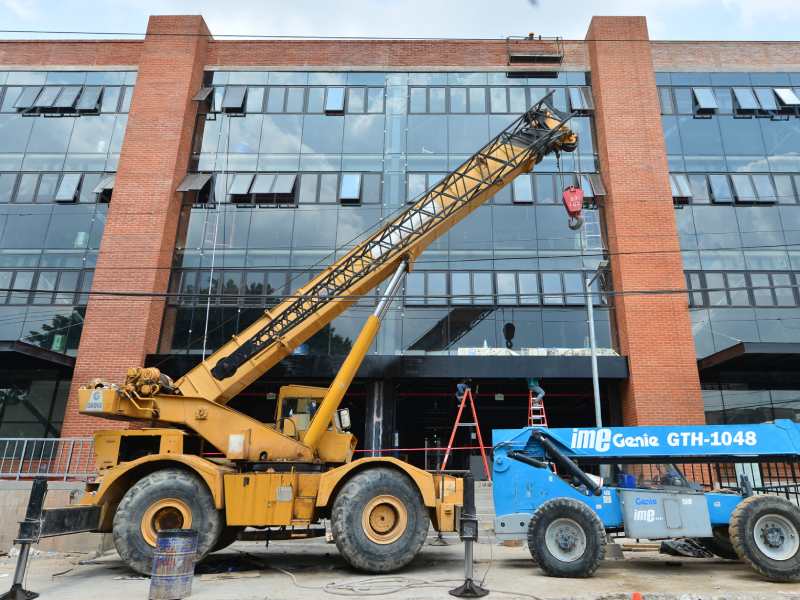 Avances de la construcción del nuevo Mercado San Miguelito. Vendedores informales, comerciantes.